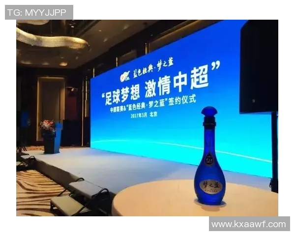 阿迪达斯足球广告:两个小孩选球星展现梦想与激情的对决 阿迪达斯足球广告:两个小孩选球星展现梦想与激情的对决